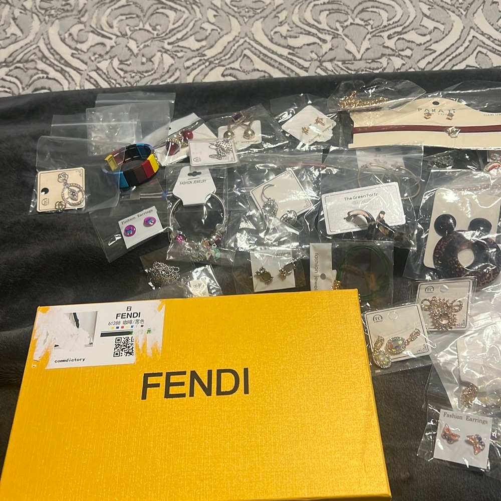 Fashion jewelry mystery box!